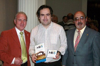 D. Manuel Alcocer, D. Íñigo Bastida y D. Vicente Prieto, tras la presentación del proyecto